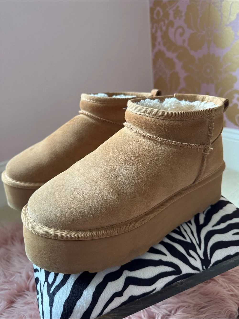 N/A comfortable tan